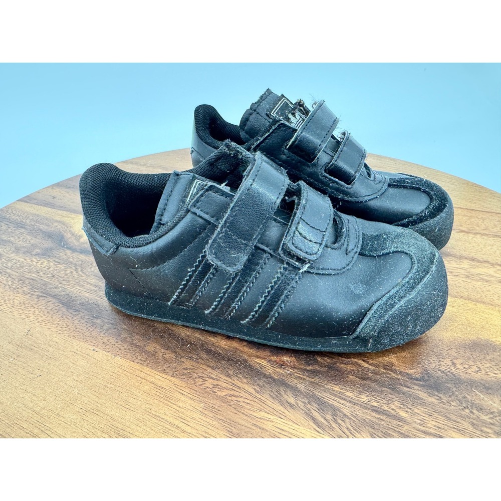 Kids Adidas Blackโ Sneakers 9K Leather Hook and Loop Strap Sneakers